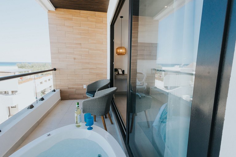 Nativo PDC Luxe Vue mer Jacuzzi sur balcon