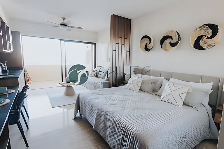 Luxury Studio Rooftop Pool Beach walk