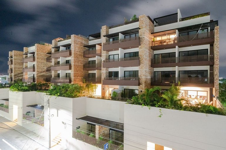 Luxury 2BR Condo | Private Rooftop + Private Pool