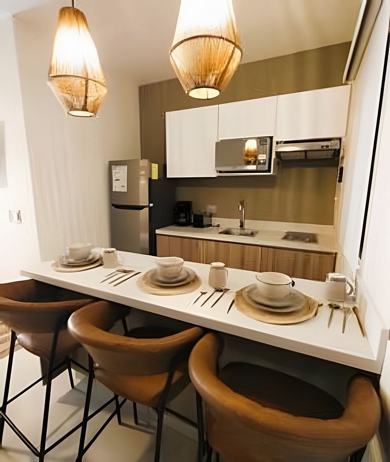 Beach walk Away 1 Bedroom Rooftop Pool & Jacuzzi
