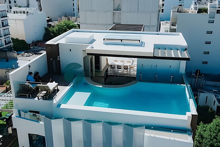 Beach walk Away 1 Bedroom Rooftop Pool & Jacuzzi