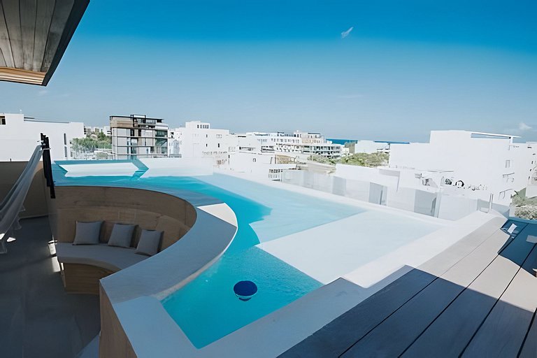 Beach walk Away 1 Bedroom Rooftop Pool & Jacuzzi