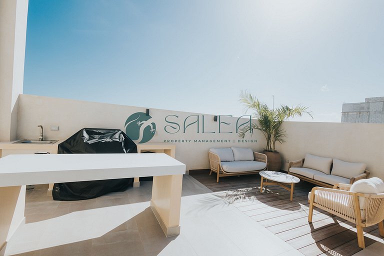 Studio Luxe Rooftop Piscine Proche de la plage