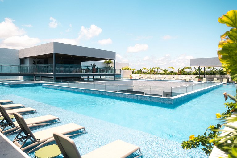 Ceiba 25 | 2BR, 3 beds, pool, gym, laundry