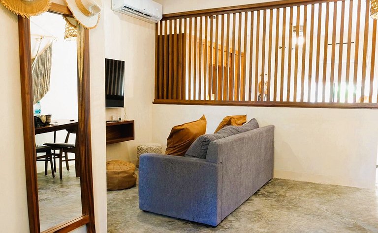 Estudio moderno con acceso a la Piscina