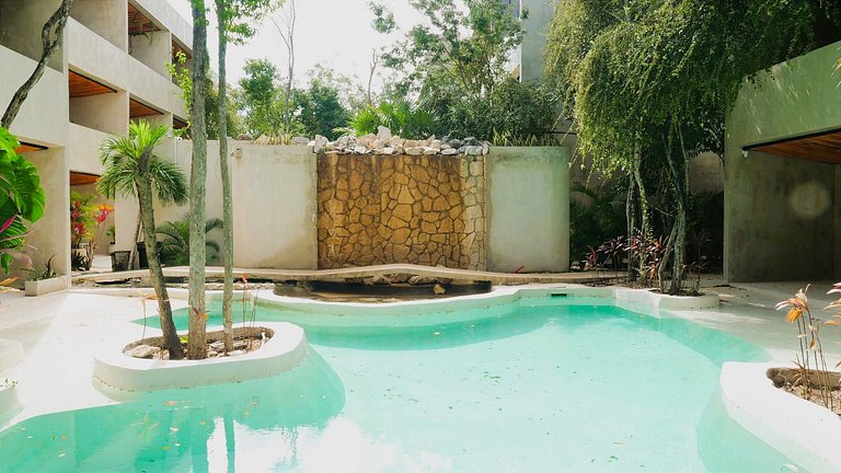 Estudio moderno con acceso a la Piscina