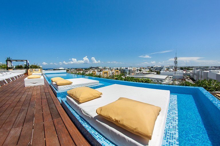 The City Penthouse | Private Pool & Rooftop