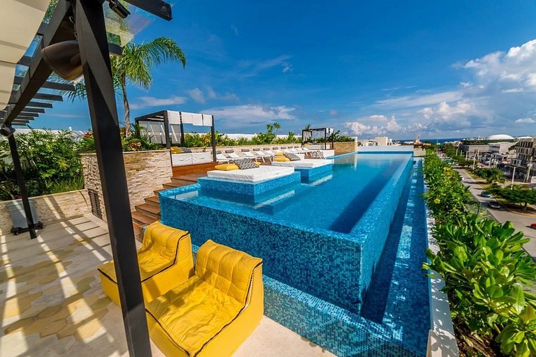 The City Penthouse | Private Pool & Rooftop