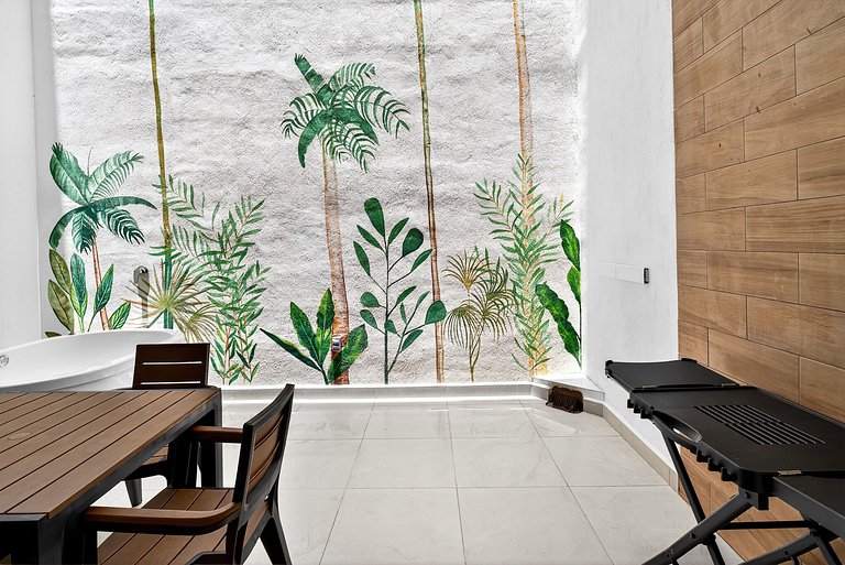 Modern Studio Private Patio 5 min Beach & 5th Ave