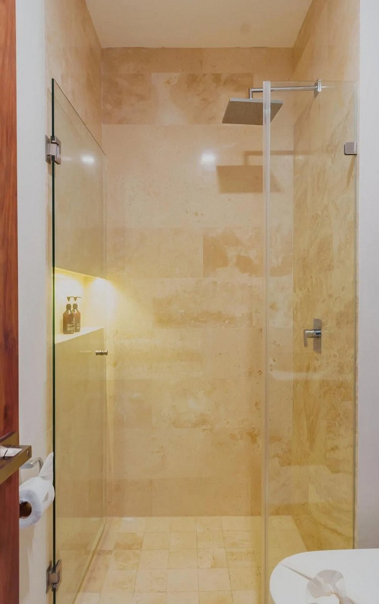 Amira | 2 bedrooms & private jacuzzi