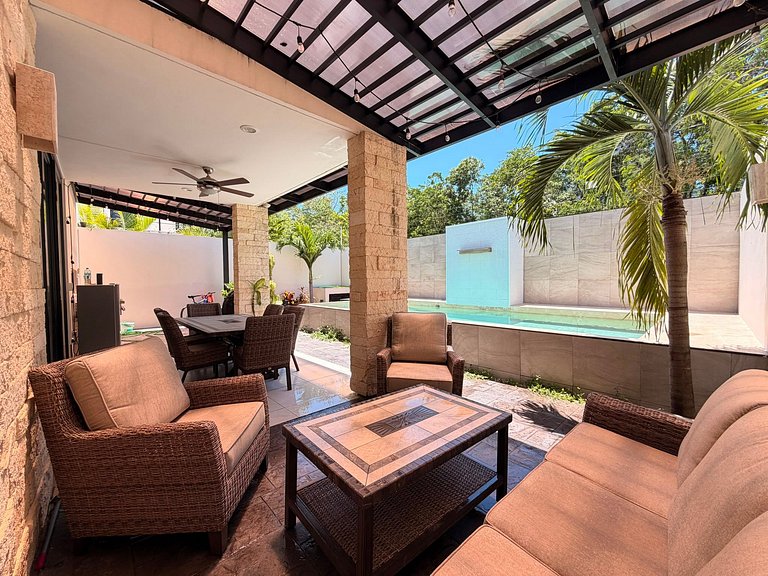 Villa de Lujo 3 Hab | Pádel • Piscina • Parque